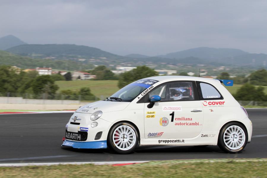  Abarth 695 Assetto Corse Evoluzione 2014 года  (фото 7 из 12)